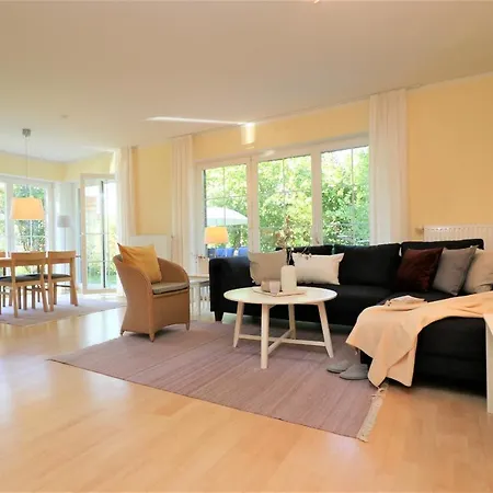 Guener Winkel Gruener Winkel, App 01 Борн