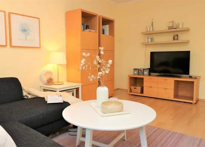 Güner Winkel Grüner Winkel, App 01 * Born